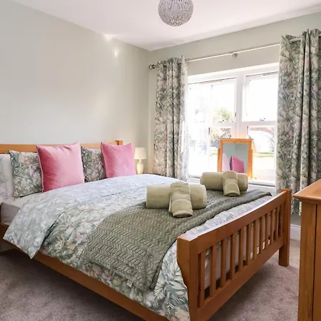 Elm Tree Semesterbostad *