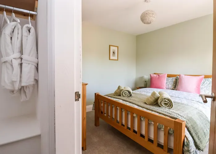 Semesterbostad Elm Tree